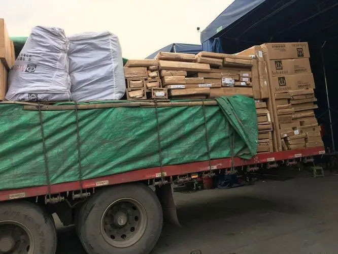 布尔津家具托运